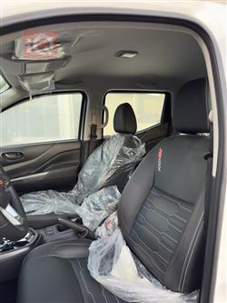 نیسان نەڤارا